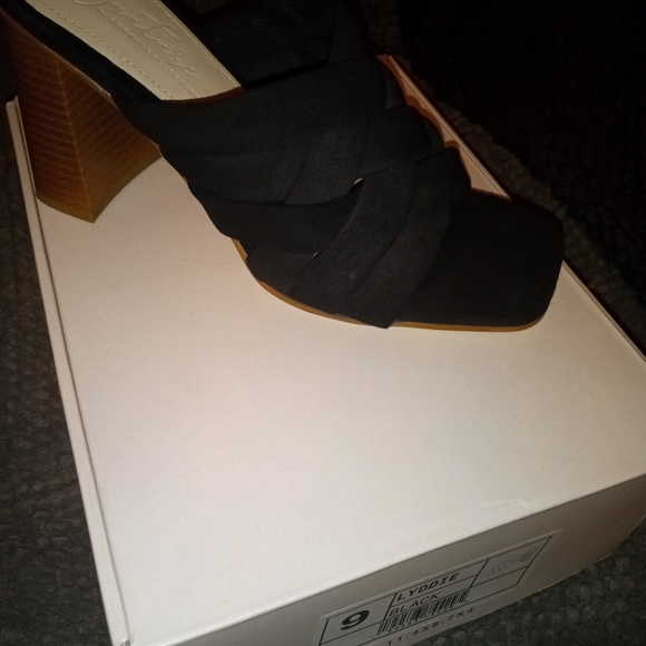 NWB signature by journee collection - Picture 4 of 11